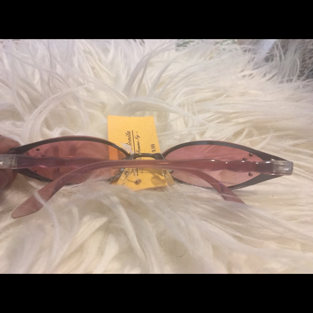 SMALL GLASSES - Picture 3 of 3